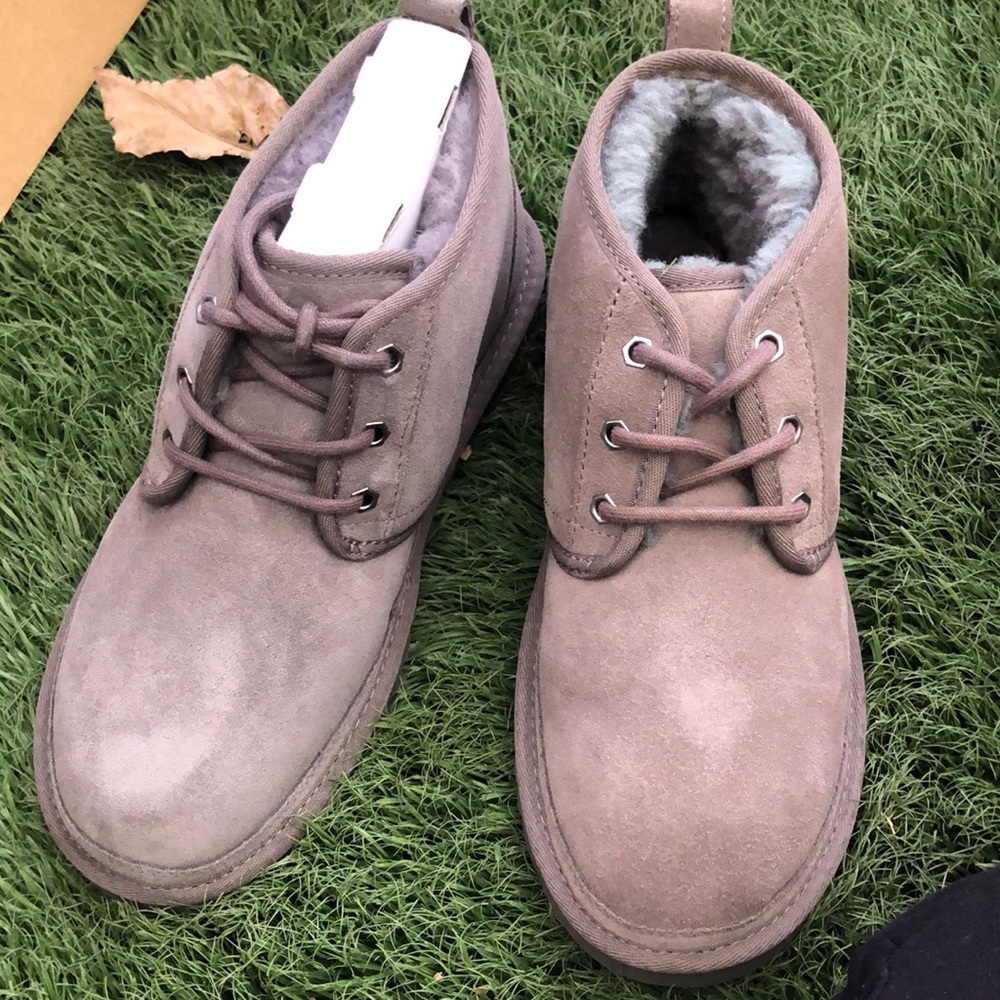 Ugg Nuemel